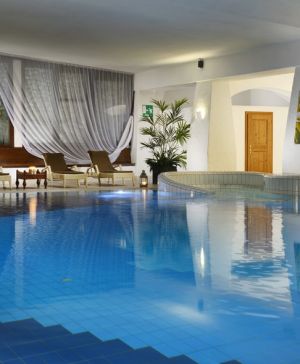 Piscina Faloria Mountain Spa Resort